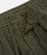 UNIVERSAL WORKS PLEATED TRACK PANT 34640 MERIDA SEERSUCKER OLIVE - Shoelosophy