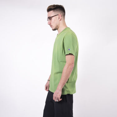 CHAMPION REVERSE WEAVE T-SHIRT GEFÄRBT 210251 3254 MITTELGRÜN - Shoelosophy