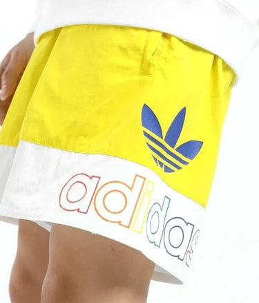 "ADIDAS FREESTYLE SHORT ""PRIDE"" GD0954 GELB" - Shoelosophy