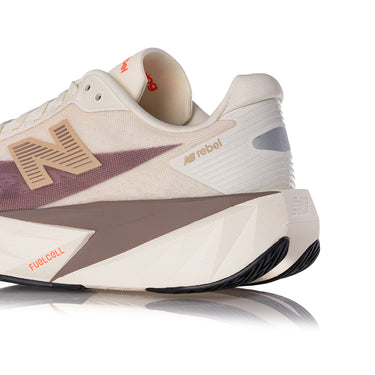 ニューバランス ウィメンズ レベル V フューエル セル WFCXLJ5 アンゴラ アース シャドウ - Shoelosophy