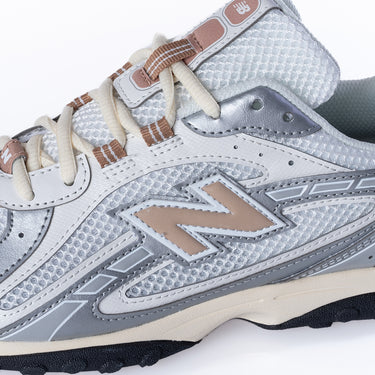 NEW BALANCE 204L U204LSWA SILVER METALLIC FLAT TAUPE - Shoelosophy