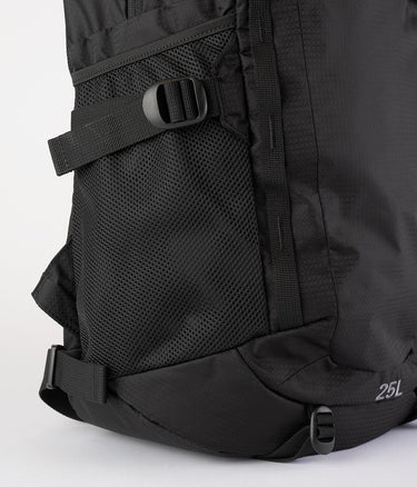 GRAMICCI DAY BACK PACK 25L G6SB-201 SCHWARZ - Shoelosophy